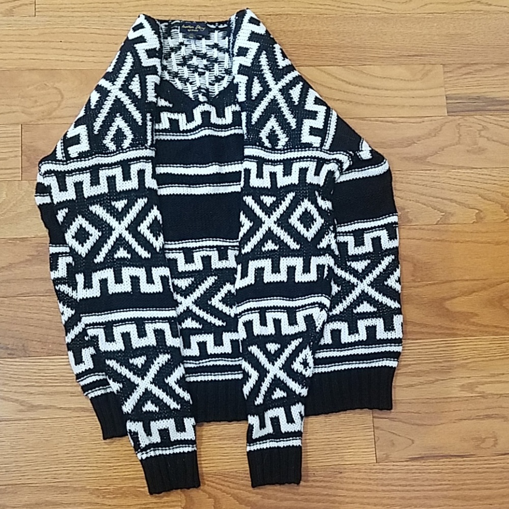Sweater - Picture 3 of 4